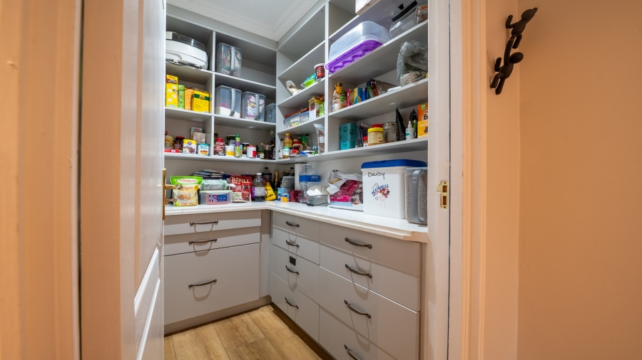 To Let 4 Bedroom Property for Rent in Green Pastures Western Cape